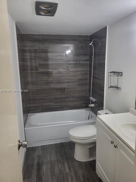 For Sale: $170,000 (2 beds, 2 baths, 1144 Square Feet)