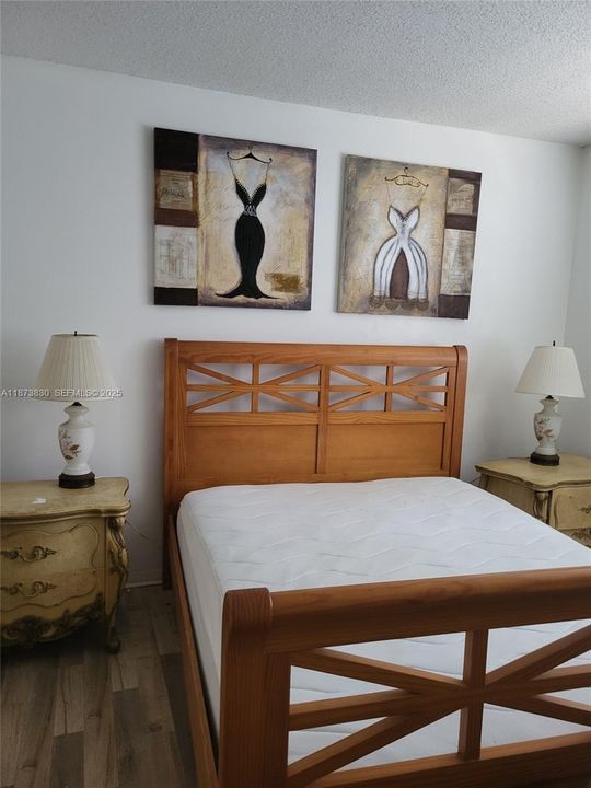 For Sale: $170,000 (2 beds, 2 baths, 1144 Square Feet)