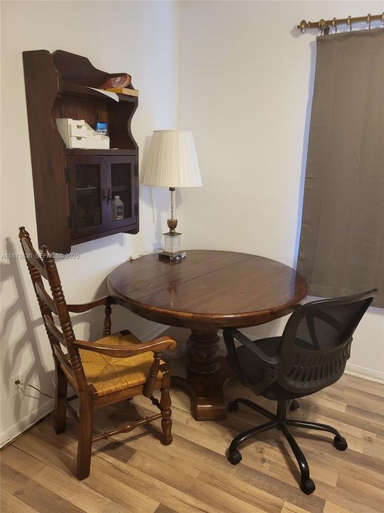 For Sale: $170,000 (2 beds, 2 baths, 1144 Square Feet)