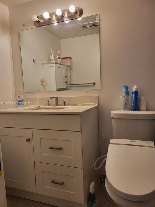 For Sale: $170,000 (2 beds, 2 baths, 1144 Square Feet)