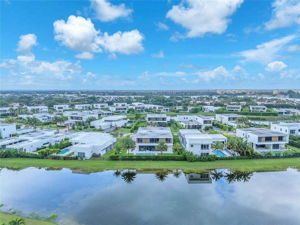 待售: $3,650,000 (5 贝兹, 9 浴室, 6171 平方英尺)