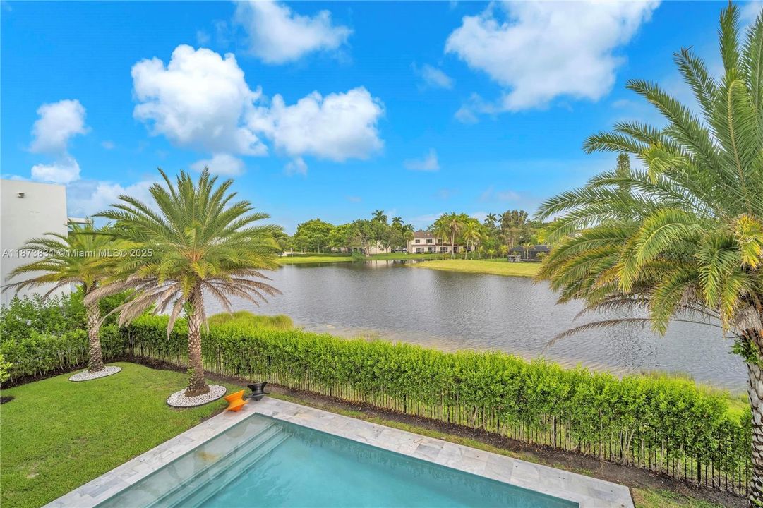 待售: $3,650,000 (5 贝兹, 9 浴室, 6171 平方英尺)