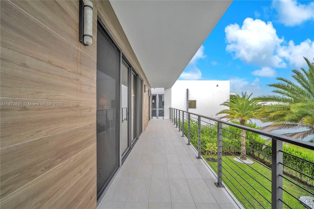 待售: $3,650,000 (5 贝兹, 9 浴室, 6171 平方英尺)