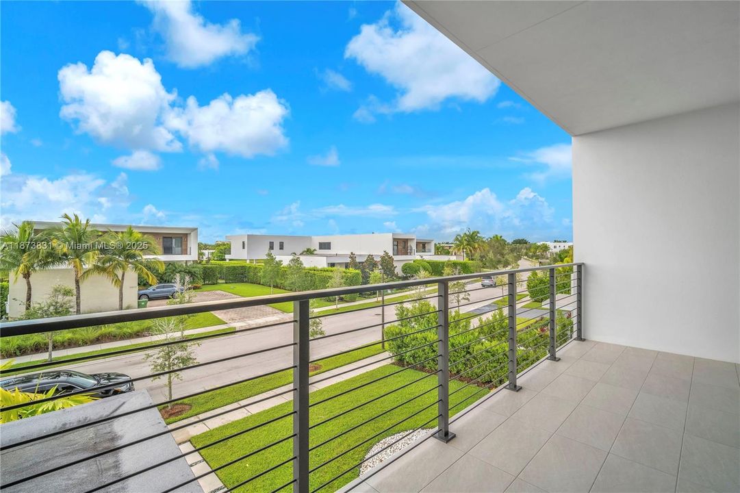 待售: $3,650,000 (5 贝兹, 9 浴室, 6171 平方英尺)