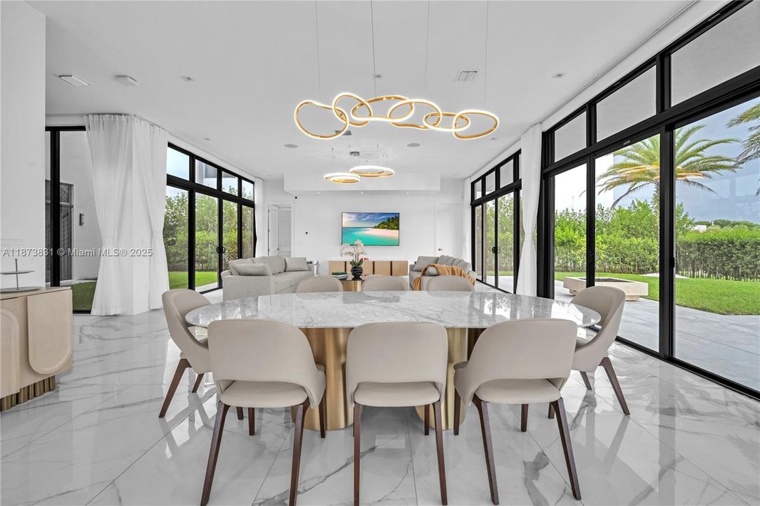 待售: $3,650,000 (5 贝兹, 9 浴室, 6171 平方英尺)