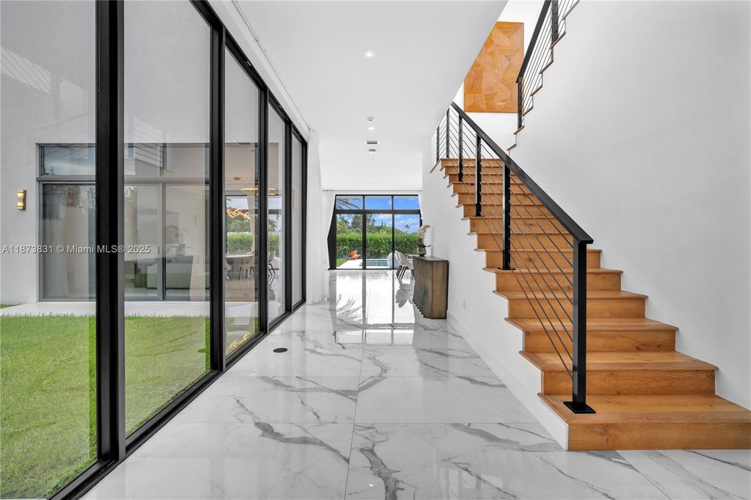 待售: $3,650,000 (5 贝兹, 9 浴室, 6171 平方英尺)