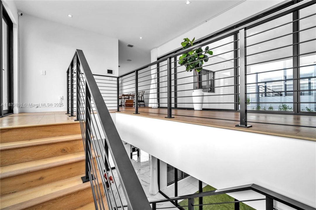 待售: $3,650,000 (5 贝兹, 9 浴室, 6171 平方英尺)