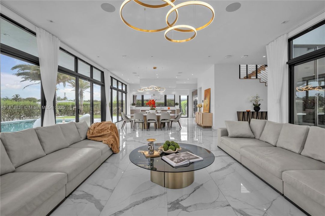 待售: $3,650,000 (5 贝兹, 9 浴室, 6171 平方英尺)