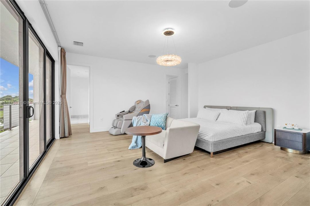 待售: $3,650,000 (5 贝兹, 9 浴室, 6171 平方英尺)