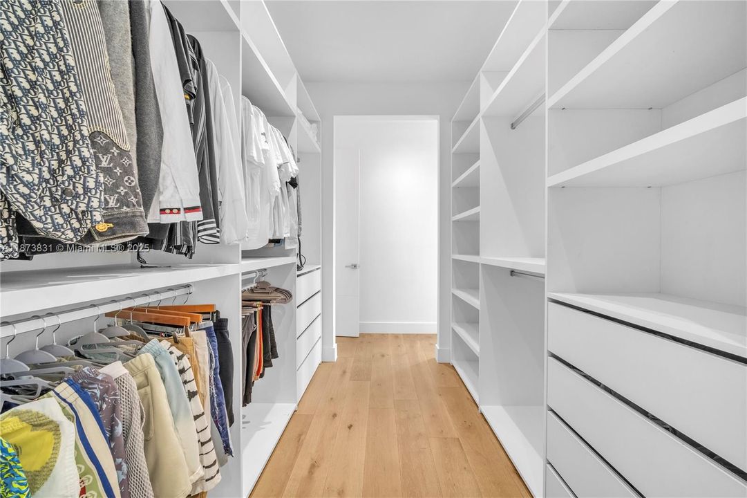 待售: $3,650,000 (5 贝兹, 9 浴室, 6171 平方英尺)