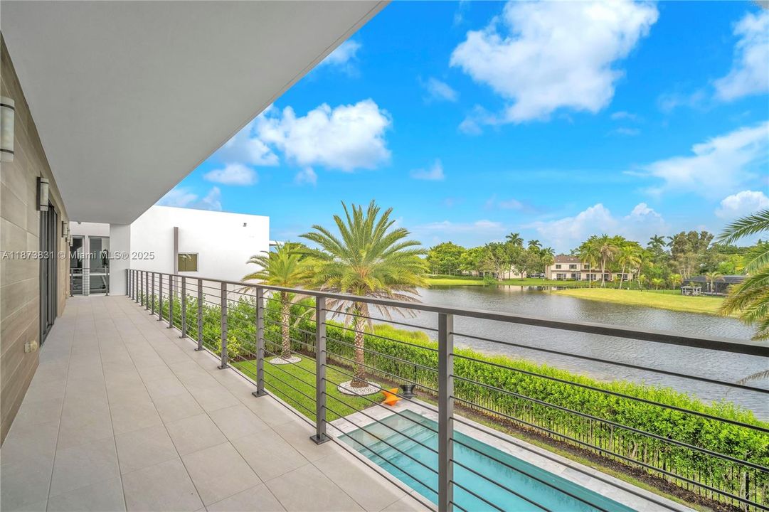 待售: $3,650,000 (5 贝兹, 9 浴室, 6171 平方英尺)