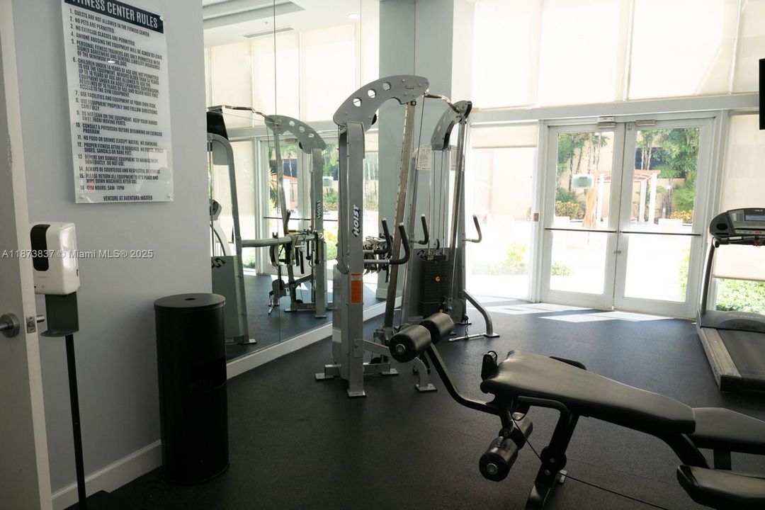 待售: $450,000 (2 贝兹, 2 浴室, 1086 平方英尺)