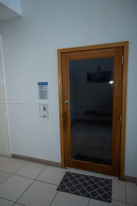 待售: $450,000 (2 贝兹, 2 浴室, 1086 平方英尺)