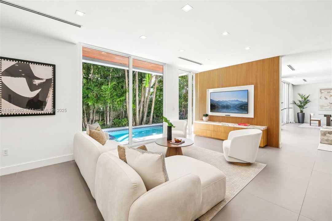 En Venta: $7,750,000 (7 camas, 7 baños, 4565 Pies cuadrados)