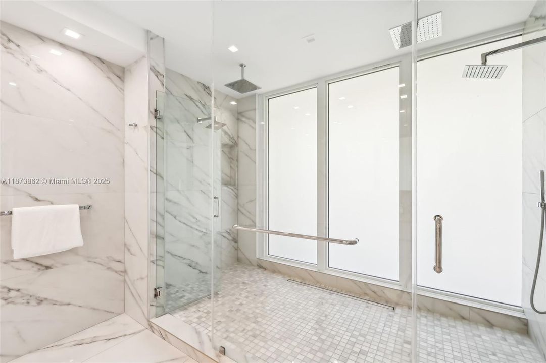 En Venta: $7,750,000 (7 camas, 7 baños, 4565 Pies cuadrados)