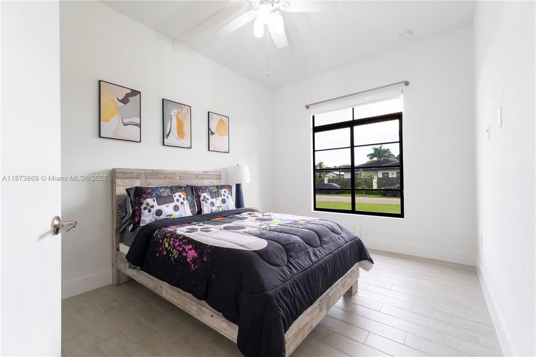 Active With Contract: $920,000 (4 beds, 3 baths, 2442 Square Feet)