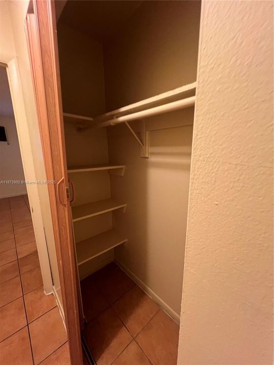 На продажу: $699,000 (0 спален, 0 ванн, 1440 Квадратных фут)