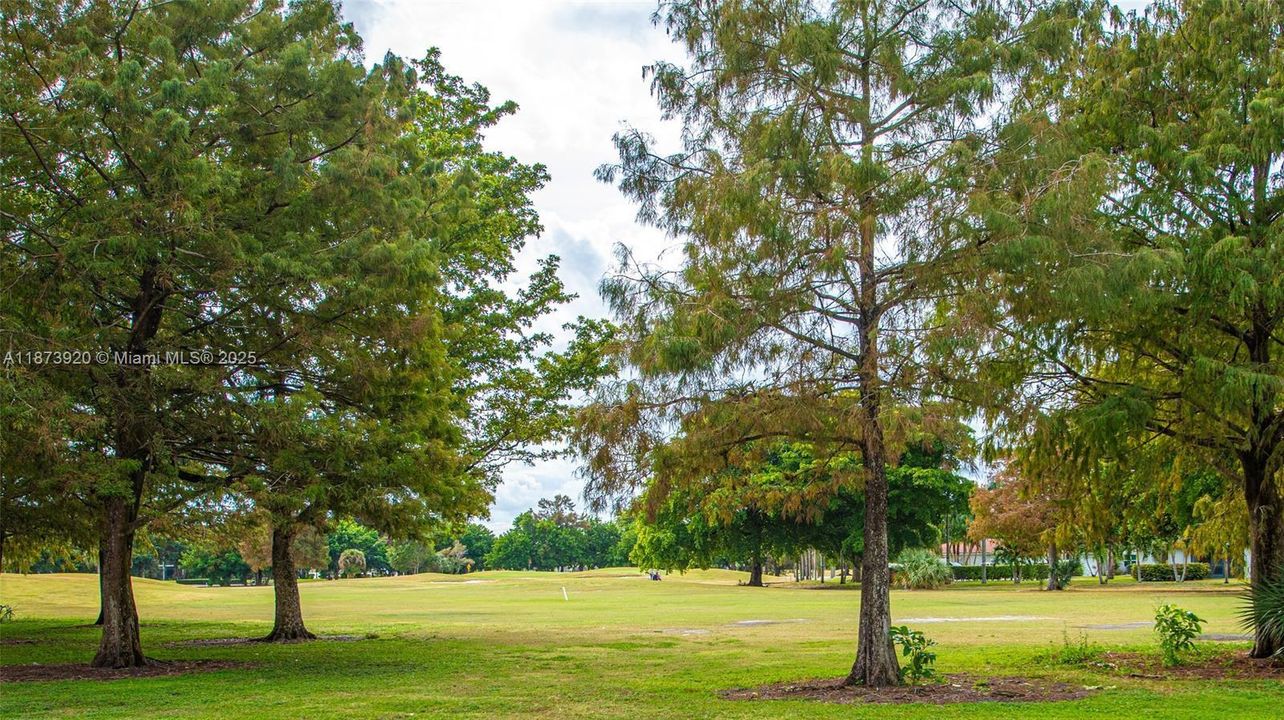 最近售出: $130,000 (2 贝兹, 2 浴室, 1025 平方英尺)