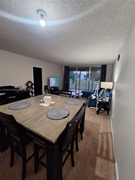 最近售出: $130,000 (2 贝兹, 2 浴室, 1025 平方英尺)