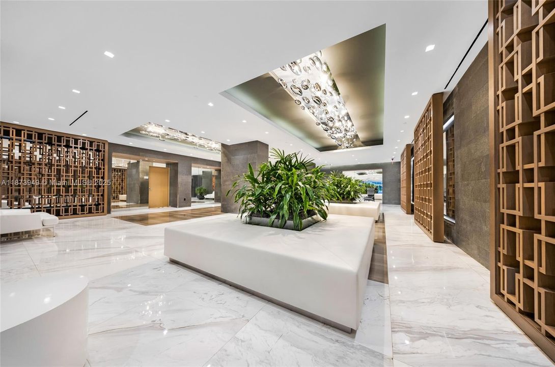 For Sale: $1,220,000 (2 beds, 3 baths, 1690 Square Feet)