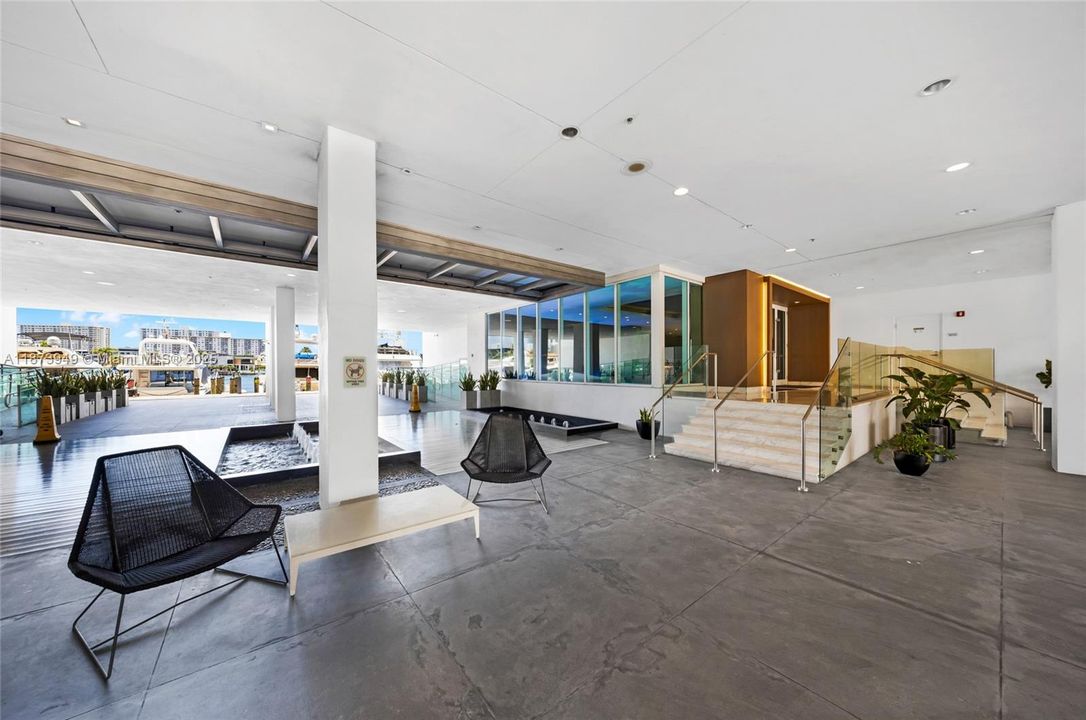 For Sale: $1,220,000 (2 beds, 3 baths, 1690 Square Feet)