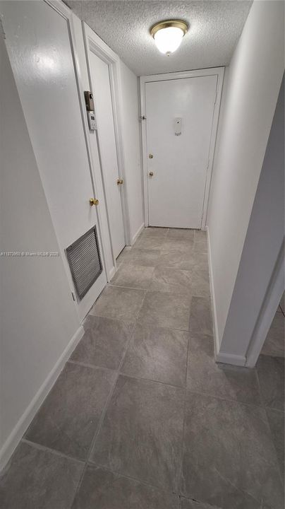 En Venta: $158,000 (1 camas, 1 baños, 868 Pies cuadrados)