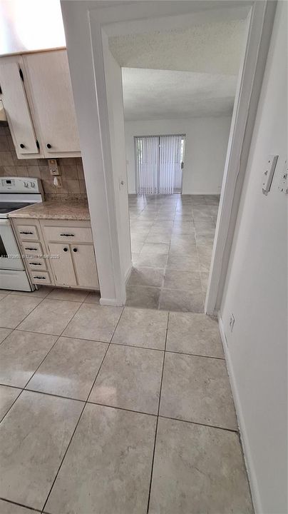 En Venta: $158,000 (1 camas, 1 baños, 868 Pies cuadrados)