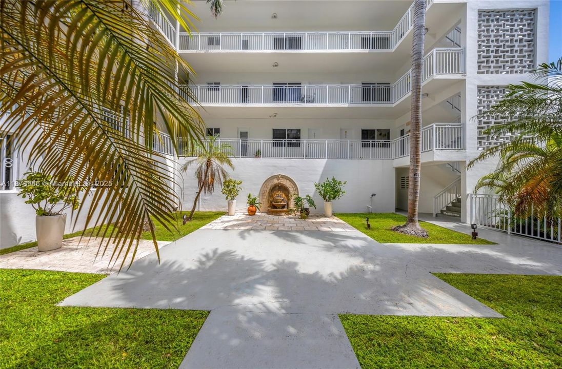 На продажу: $310,000 (1 спален, 1 ванн, 789 Квадратных фут)