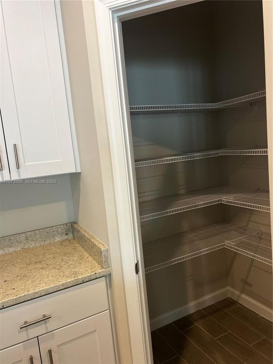 For Rent: $2,450 (3 beds, 2 baths, 1486 Square Feet)