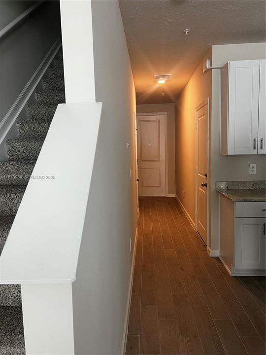 For Rent: $2,450 (3 beds, 2 baths, 1486 Square Feet)