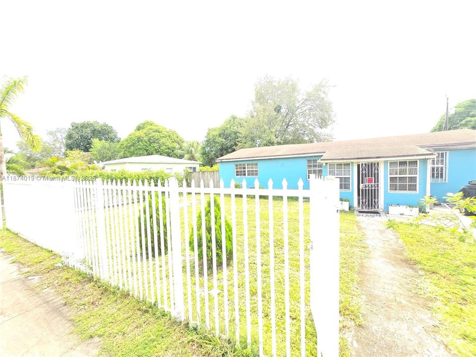 Active With Contract: $450,000 (4 beds, 2 baths, 1512 Square Feet)