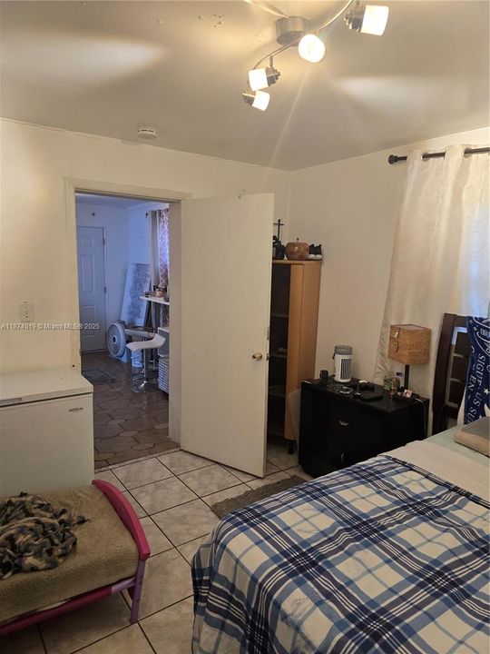 Active With Contract: $450,000 (4 beds, 2 baths, 1512 Square Feet)