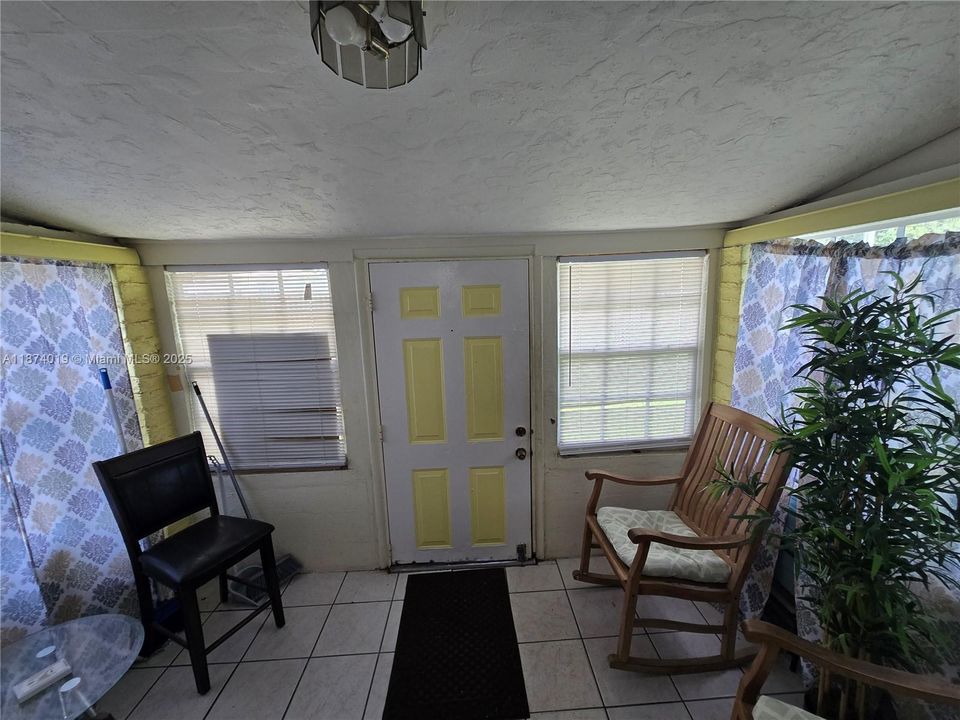 Active With Contract: $450,000 (4 beds, 2 baths, 1512 Square Feet)