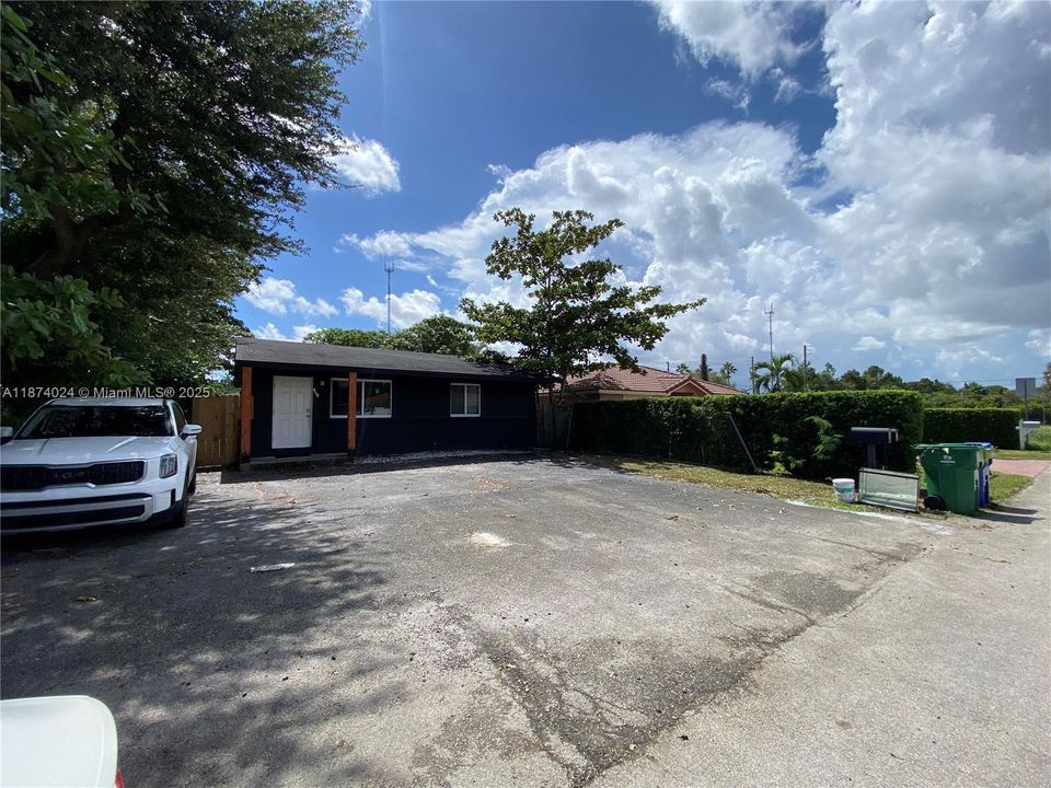 待售: $599,999 (0 贝兹, 0 浴室, 1674 平方英尺)