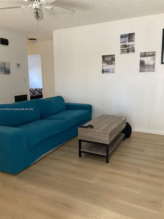 待售: $599,999 (0 贝兹, 0 浴室, 1674 平方英尺)