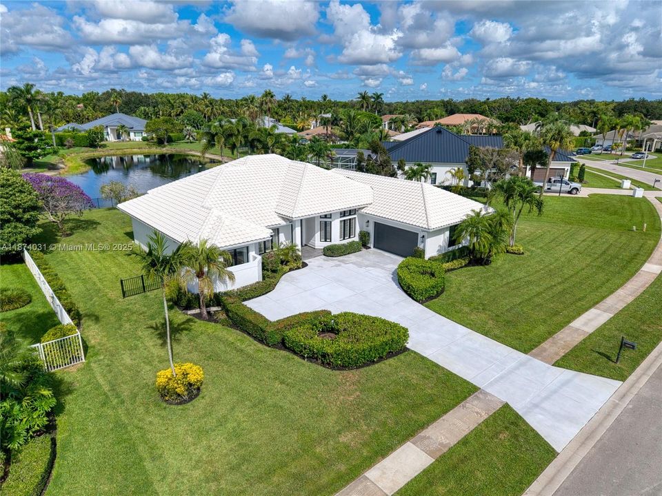 Vendido Recientemente: $1,950,000 (4 camas, 3 baños, 2643 Pies cuadrados)