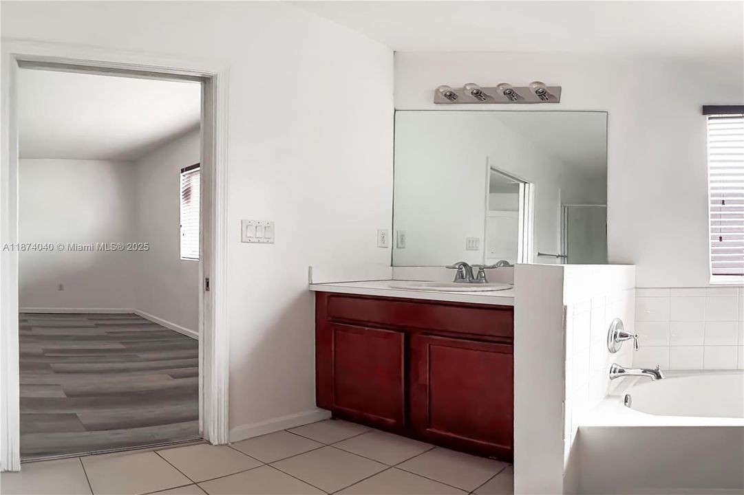 Active With Contract: $3,300 (4 beds, 3 baths, 1577 Square Feet)