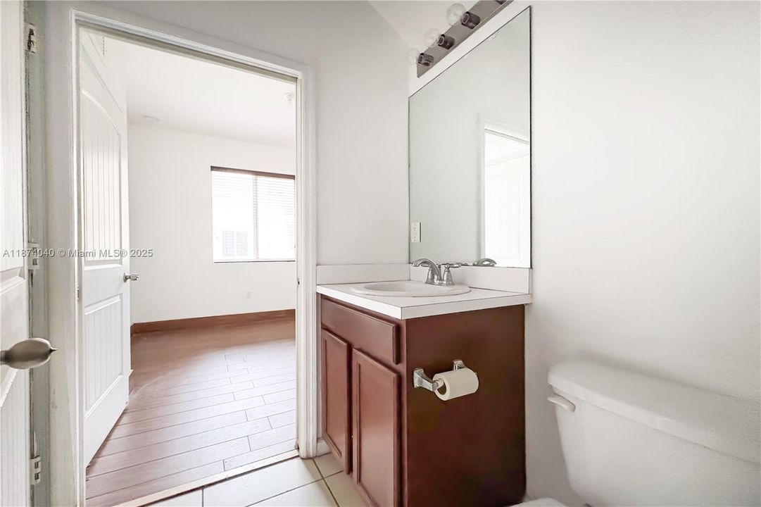 Active With Contract: $3,300 (4 beds, 3 baths, 1577 Square Feet)