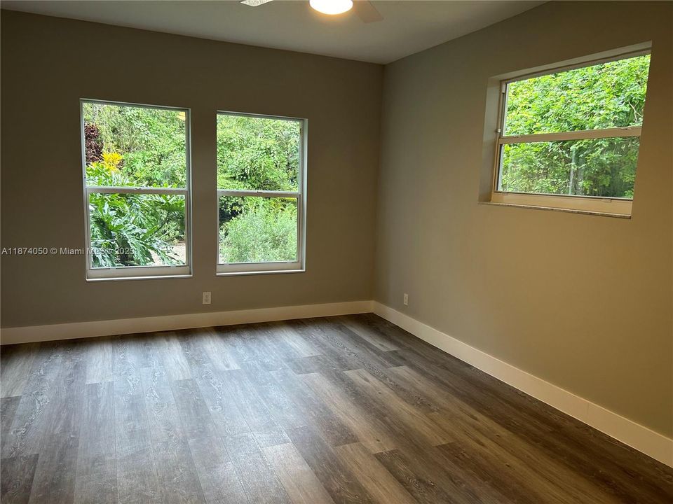 For Rent: $5,500 (4 beds, 2 baths, 2423 Square Feet)