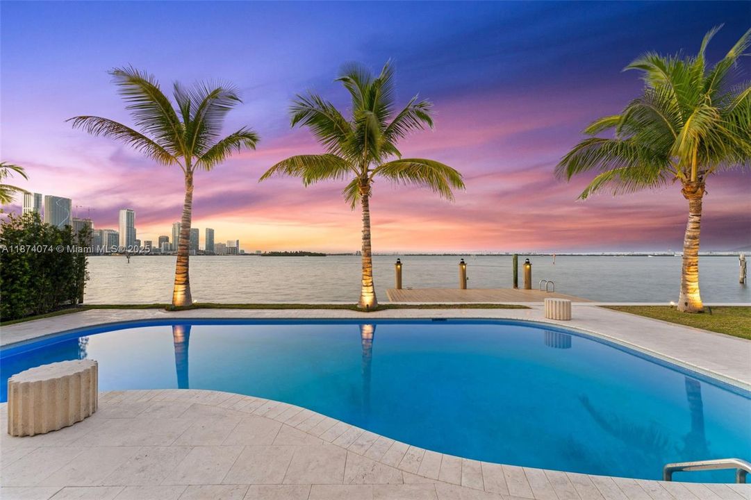 En Venta: $12,500,000 (4 camas, 4 baños, 3671 Pies cuadrados)