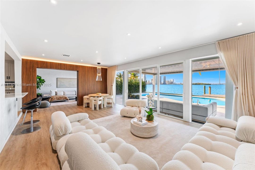 En Venta: $12,500,000 (4 camas, 4 baños, 3671 Pies cuadrados)