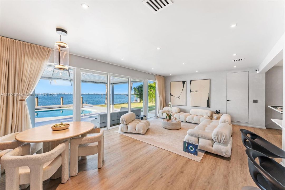 En Venta: $12,500,000 (4 camas, 4 baños, 3671 Pies cuadrados)