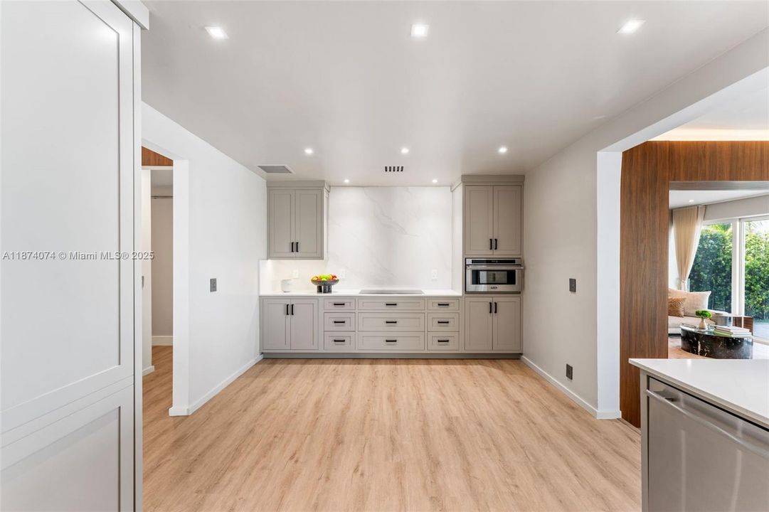 En Venta: $12,500,000 (4 camas, 4 baños, 3671 Pies cuadrados)