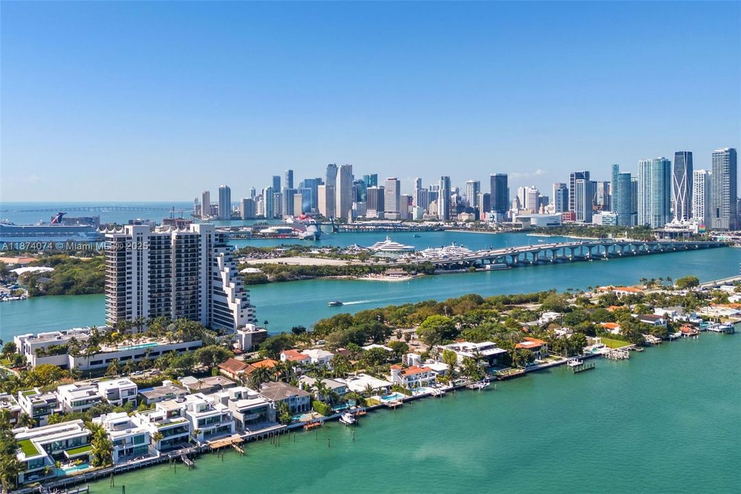 En Venta: $12,500,000 (4 camas, 4 baños, 3671 Pies cuadrados)