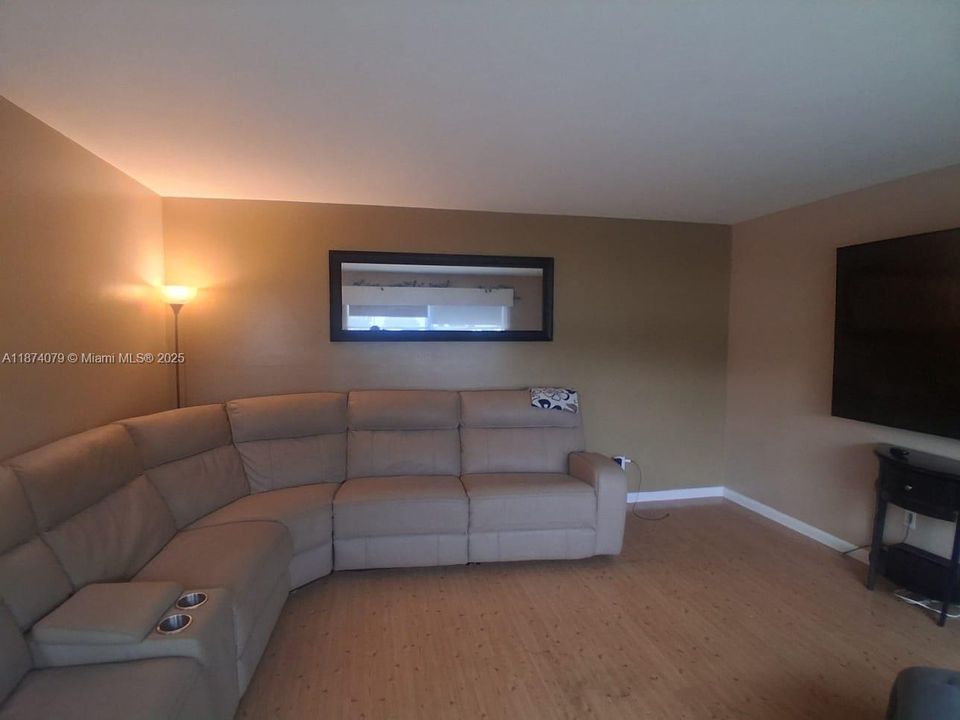 待售: $203,900 (2 贝兹, 2 浴室, 0 平方英尺)