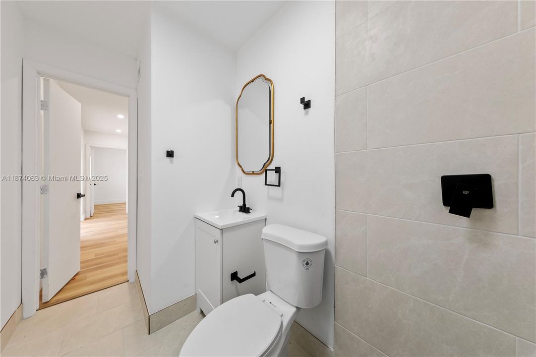 Active With Contract: $450,000 (3 beds, 2 baths, 965 Square Feet)