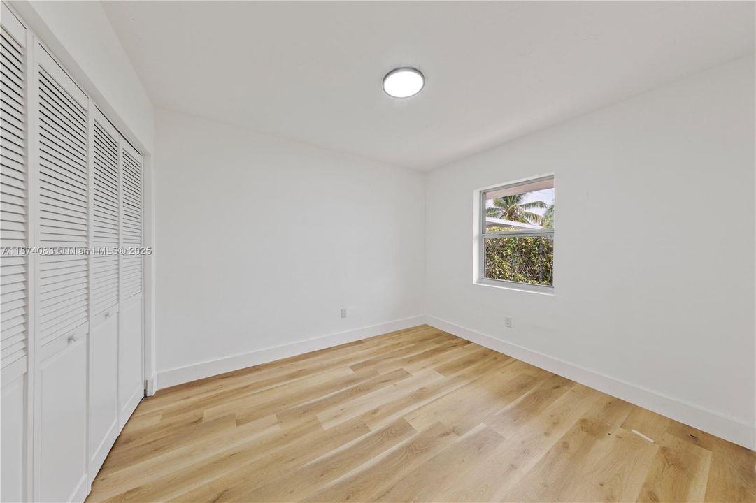 Active With Contract: $450,000 (3 beds, 2 baths, 965 Square Feet)