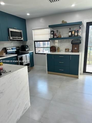 For Rent: $5,700 (2 beds, 3 baths, 0 Square Feet)