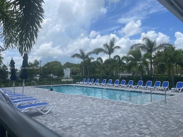 Active With Contract: $2,750 (4 beds, 2 baths, 1821 Square Feet)