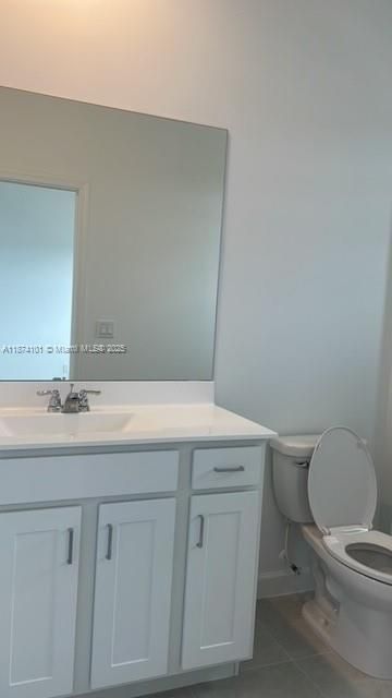 2nd bathroom upstairs